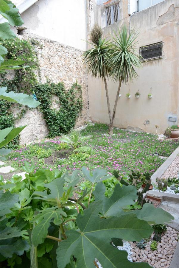 Old Town Secret Garden Apartment อาลเกโร ภายนอก รูปภาพ