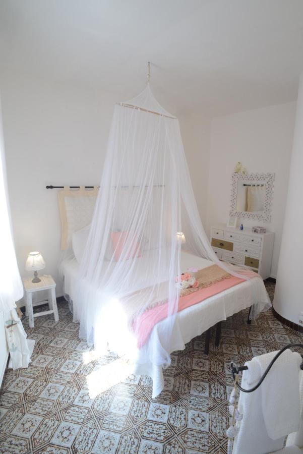 Old Town Secret Garden Apartment อาลเกโร ภายนอก รูปภาพ